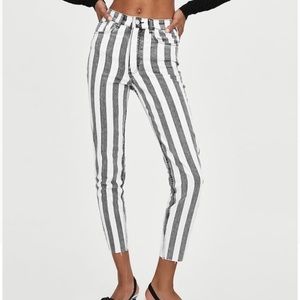 ZARA white and gray stripe skinny jeans